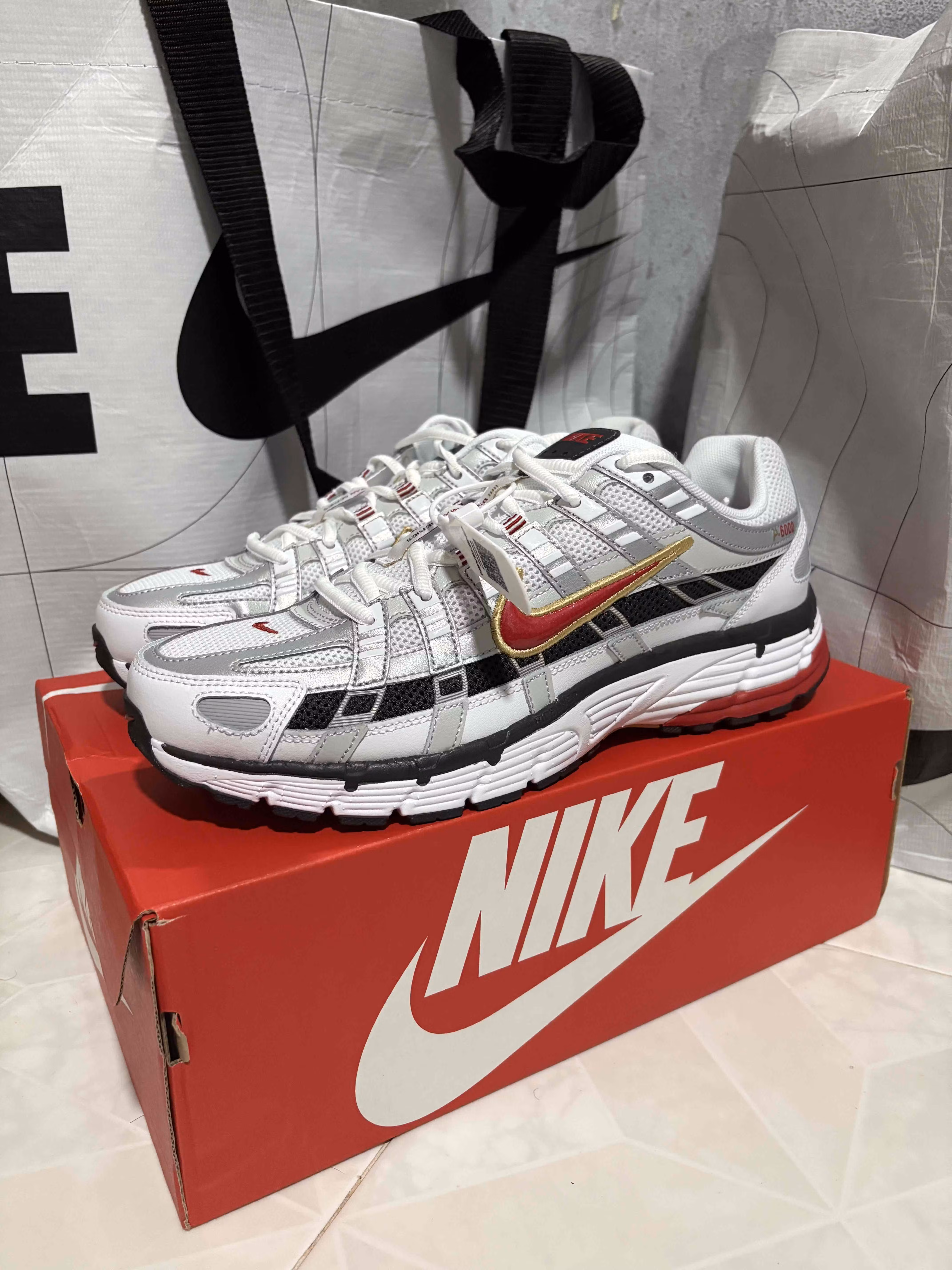 Nike P-6000 'Platinum Varsity Red' CD6404-102 Nike P-6000 'Platinum Varsity Red' CD6404-102